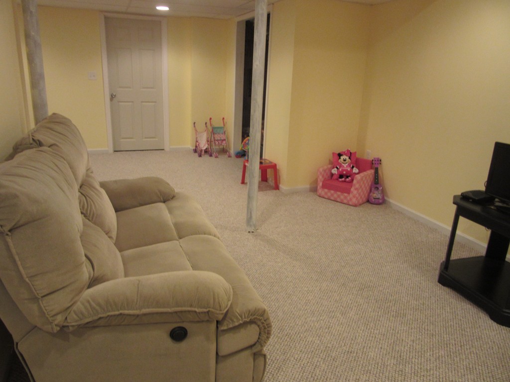 591 Rollstone Road Fitchburg, MA 01420 - Photo 11 of 14 Gallery Image 11