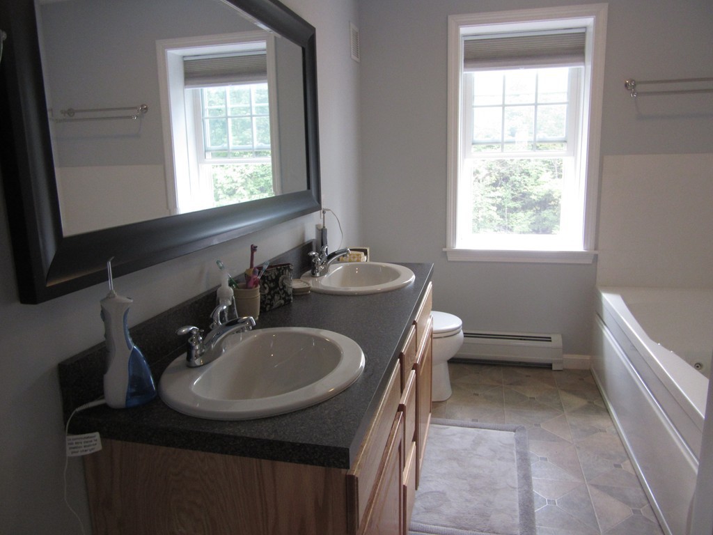 591 Rollstone Road Fitchburg, MA 01420 - Photo 7 of 14 Gallery Image 7
