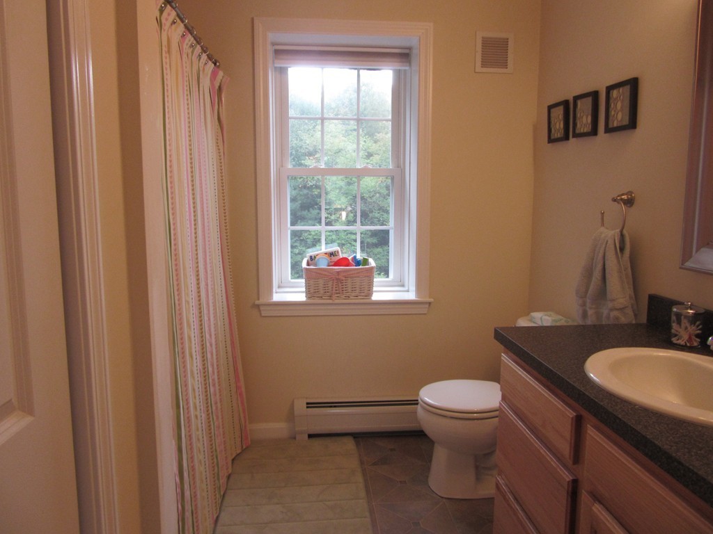 591 Rollstone Road Fitchburg, MA 01420 - Photo 9 of 14 Gallery Image 9