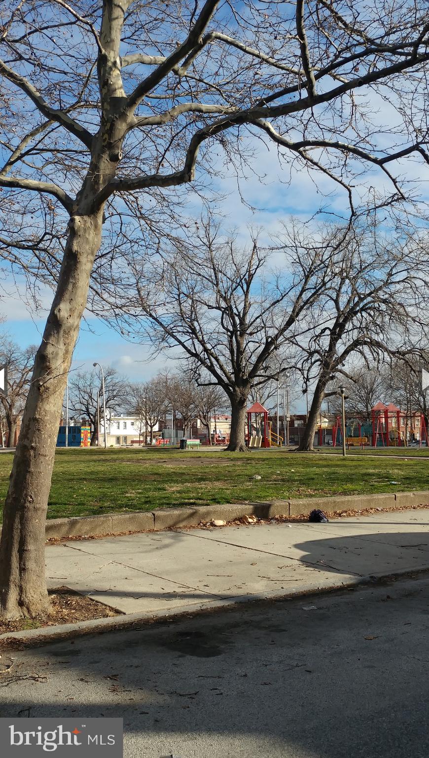 530 West Ritner Street Philadelphia, PA 19148 - Photo 11 of 11 a front view of a house with a yard