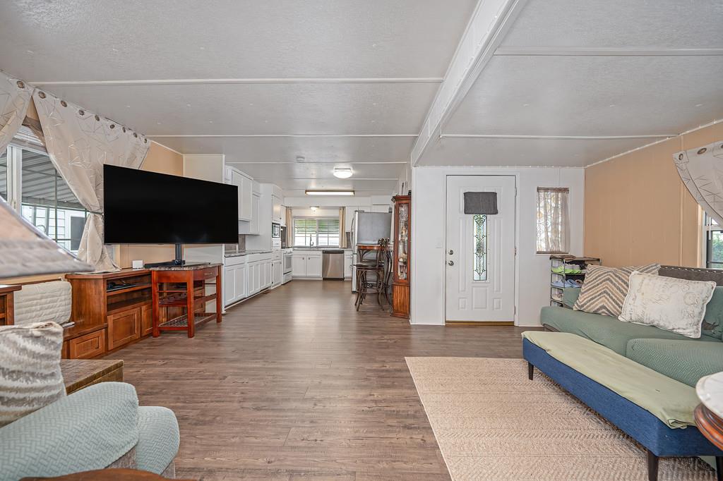 96 Wilderness Road Rancho Cordova, CA 95670 - Photo 9 of 56