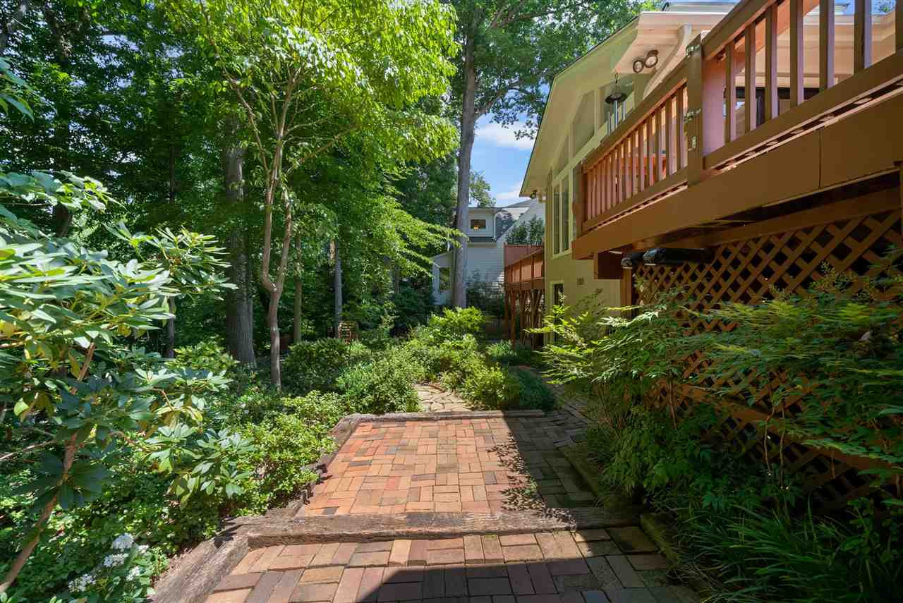 2108 Dunhill Drive Raleigh, NC 27608 - Photo 27 of 30 Photo 27