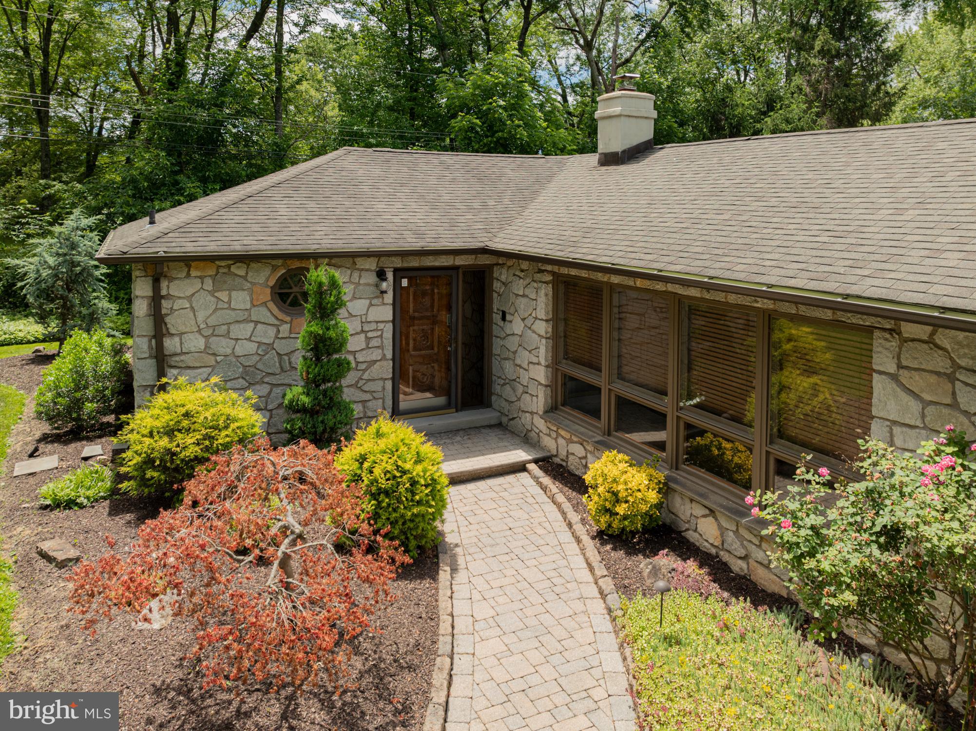 75 Russell Road Phoenixville, PA 19460 - Photo 2 of 47 Gallery Image 2