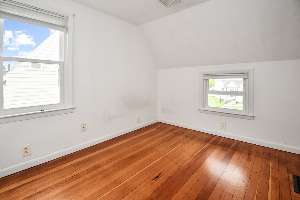 24 Heroult Road Worcester, MA 01606 - Photo 14 of 24 Gallery Image 14