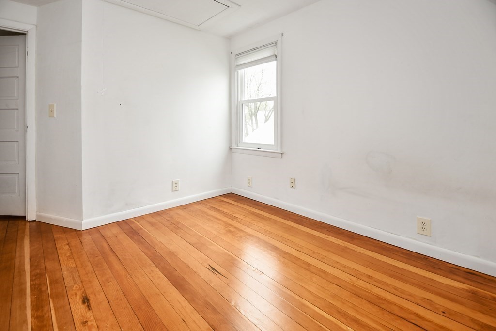 24 Heroult Road Worcester, MA 01606 - Photo 16 of 24 Gallery Image 16
