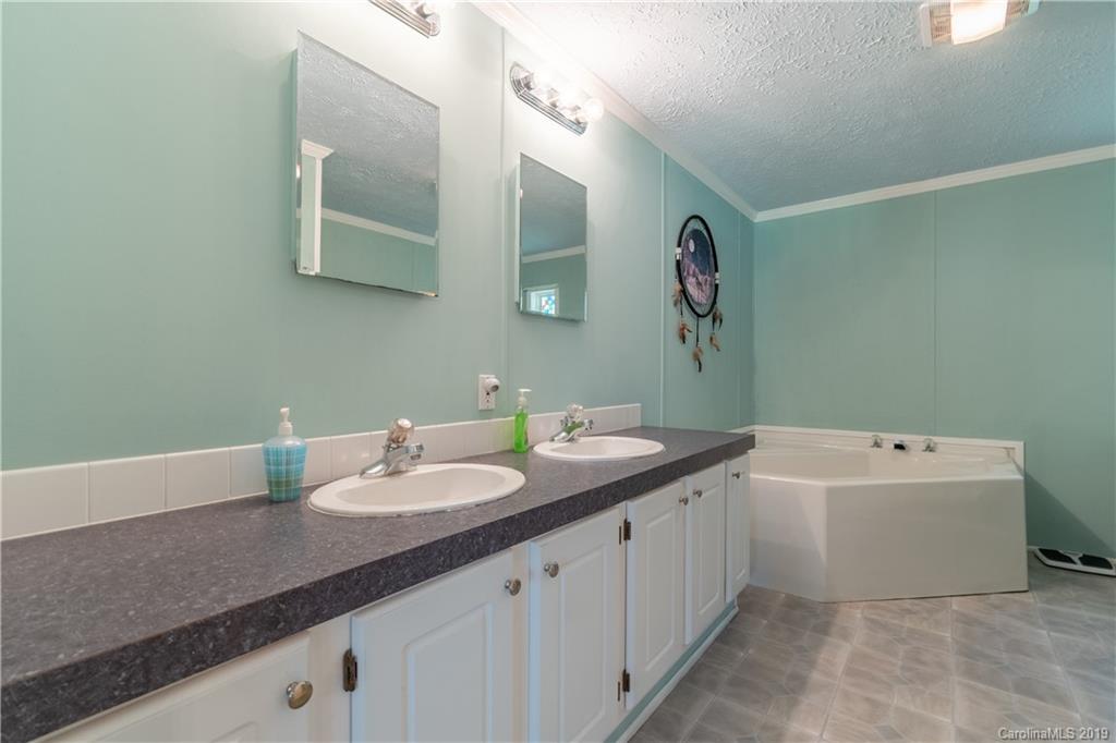 339 Fletcher Road Union Grove, NC 28689 - Photo 17 of 29 Gallery Image 17