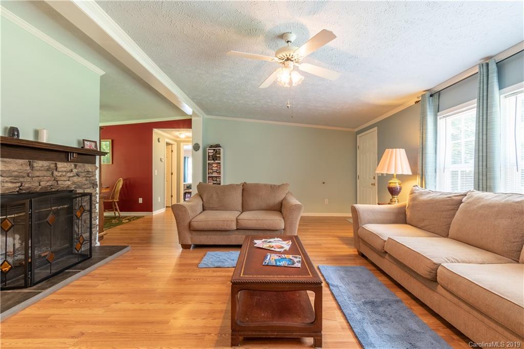 339 Fletcher Road Union Grove, NC 28689 - Photo 5 of 29 Gallery Image 5
