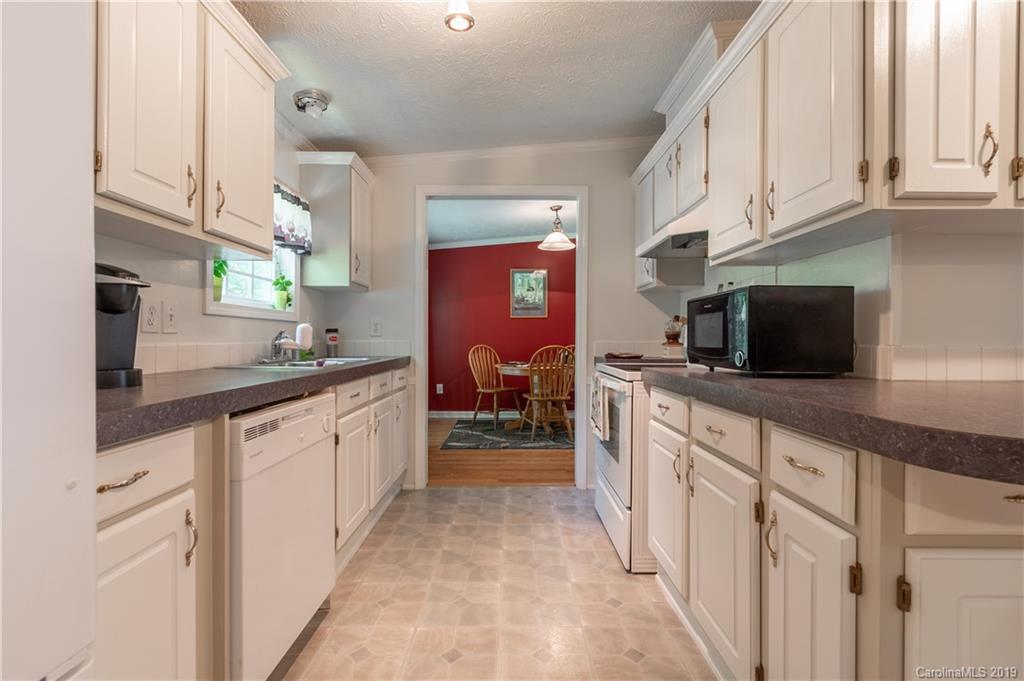 339 Fletcher Road Union Grove, NC 28689 - Photo 7 of 29 Gallery Image 7