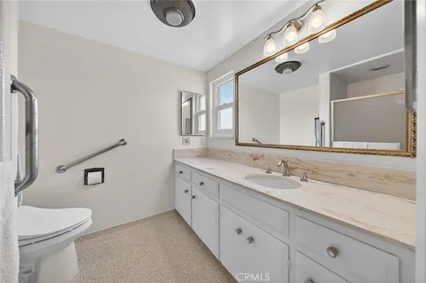 $700,000 | 1635 East Ocean Boulevard, Unit C4, Long Beach, CA 90802