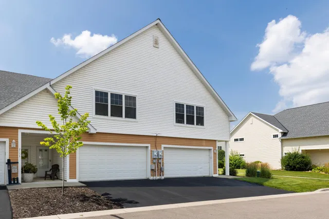 $285,000 | 2145 Old School Road, Mound, MN 55364