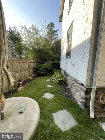 $280,000 | 701 Preston Avenue, Bryn Mawr, PA 19010