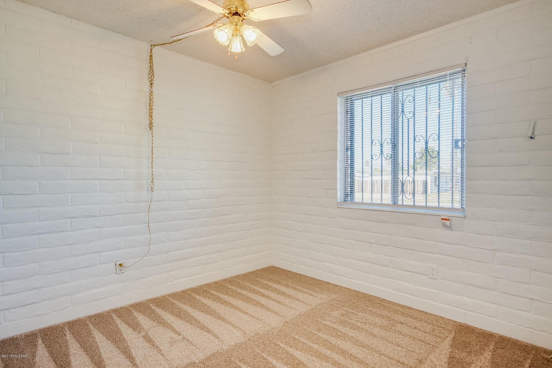 9842 East Stella Road Tucson, AZ 85730 - Photo 13 of 21