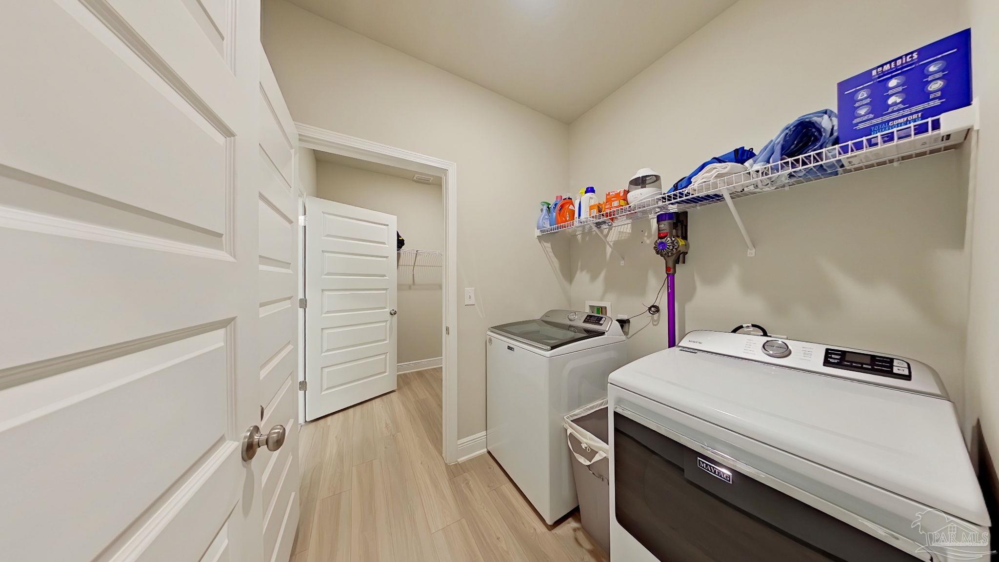 7715 Burnside Loop Pensacola, FL 32526 - Photo 26 of 36 Access to Master Suite closet