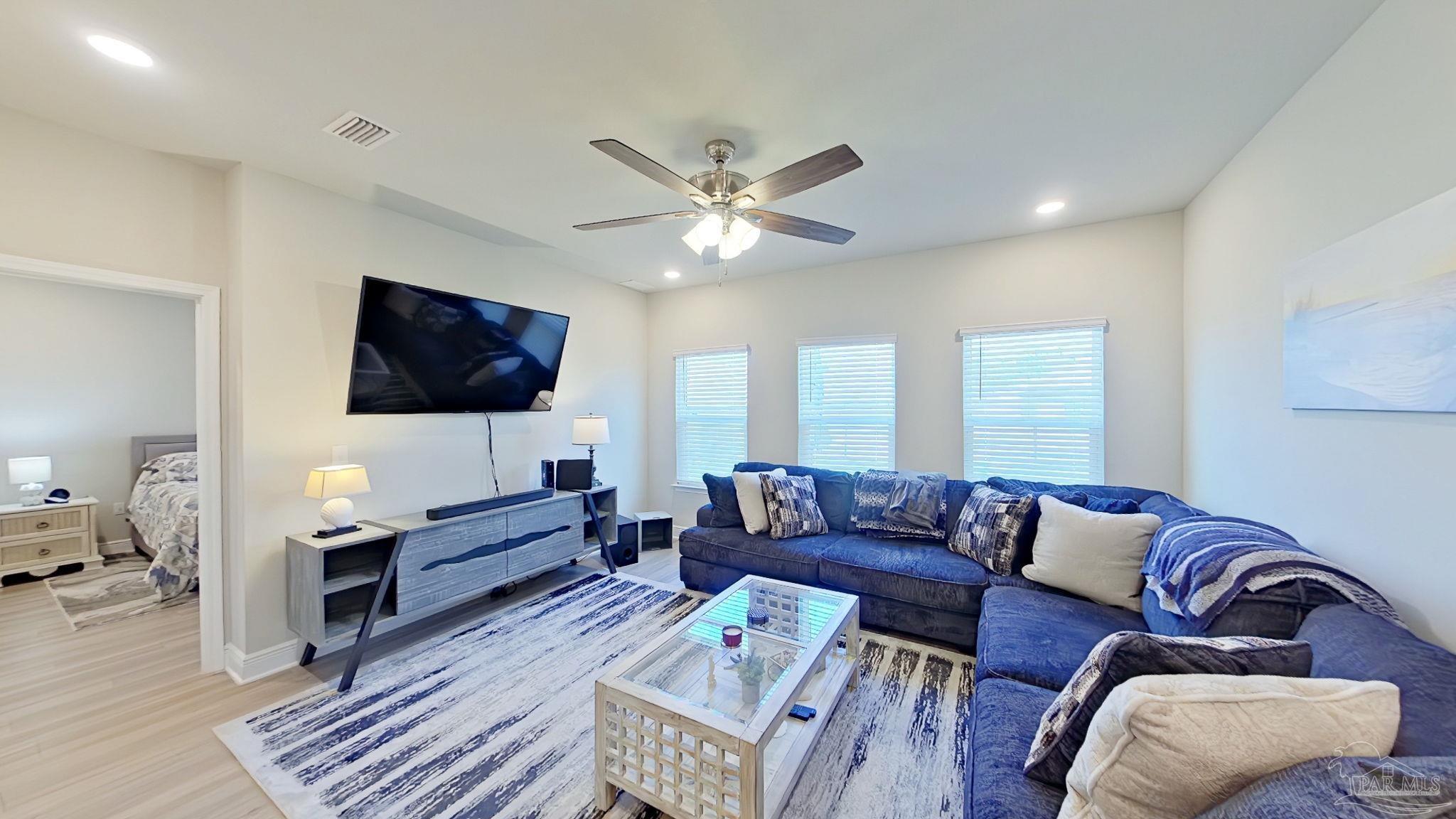 7715 Burnside Loop Pensacola, FL 32526 - Photo 4 of 36