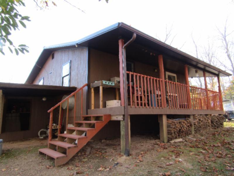 692 Weber Road Celina, TN 38551 - Photo 15 of 40 BACK OF CABIN GOOD