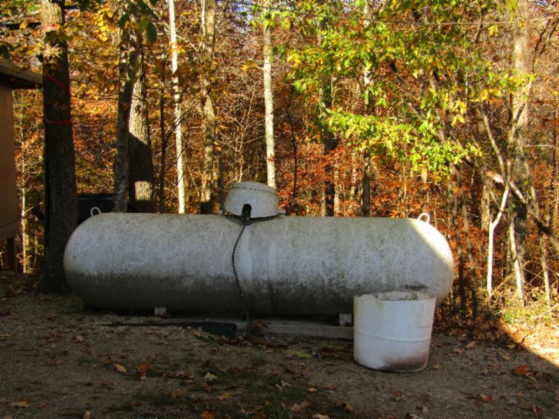 692 Weber Road Celina, TN 38551 - Photo 17 of 40 PROPANE TANK - STAYS