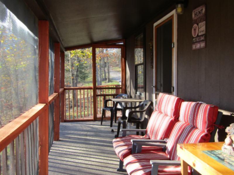 692 Weber Road Celina, TN 38551 - Photo 3 of 40 IMG_0179