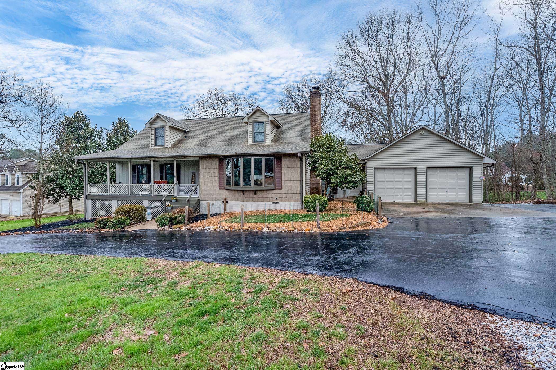 3524 State Park Road Greenville, SC 29609 - Photo 2 of 36