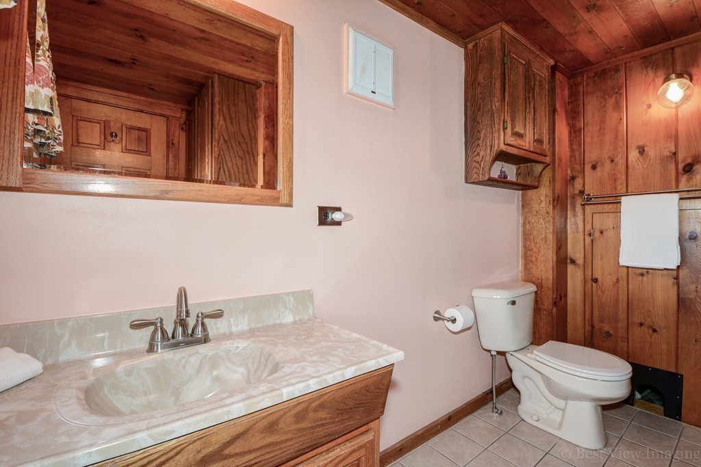 136 Barton Road Stow, MA 01775 - Photo 7 of 8