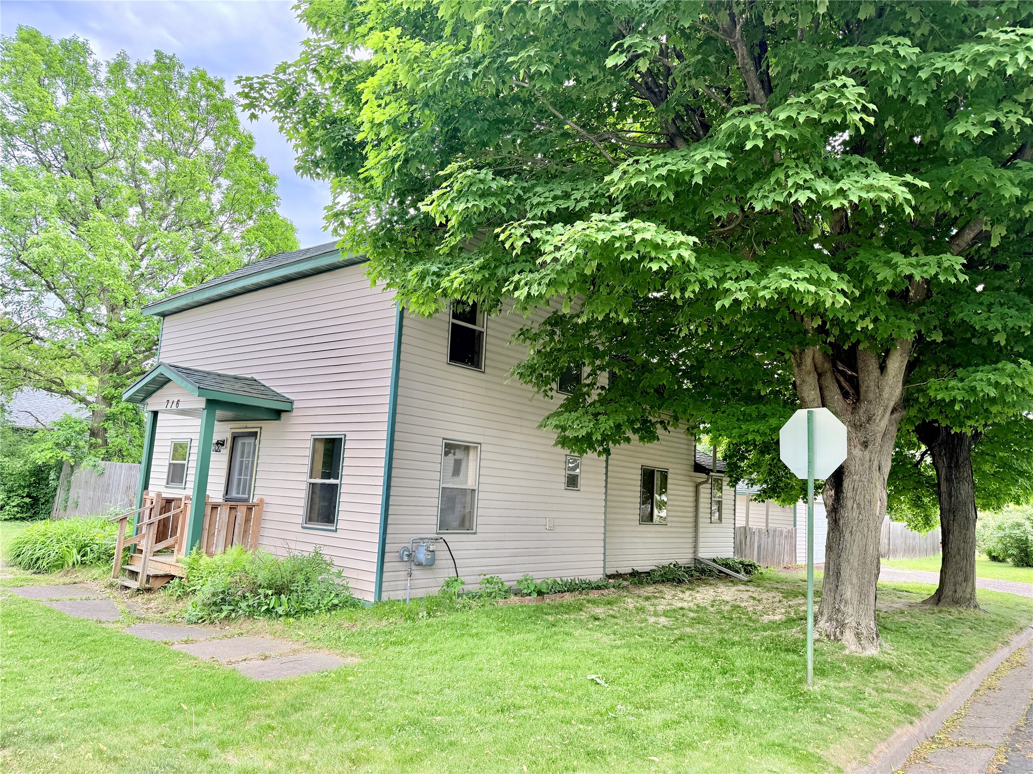 716 Lee Street Rice Lake, WI 54868 - Photo 3 of 48