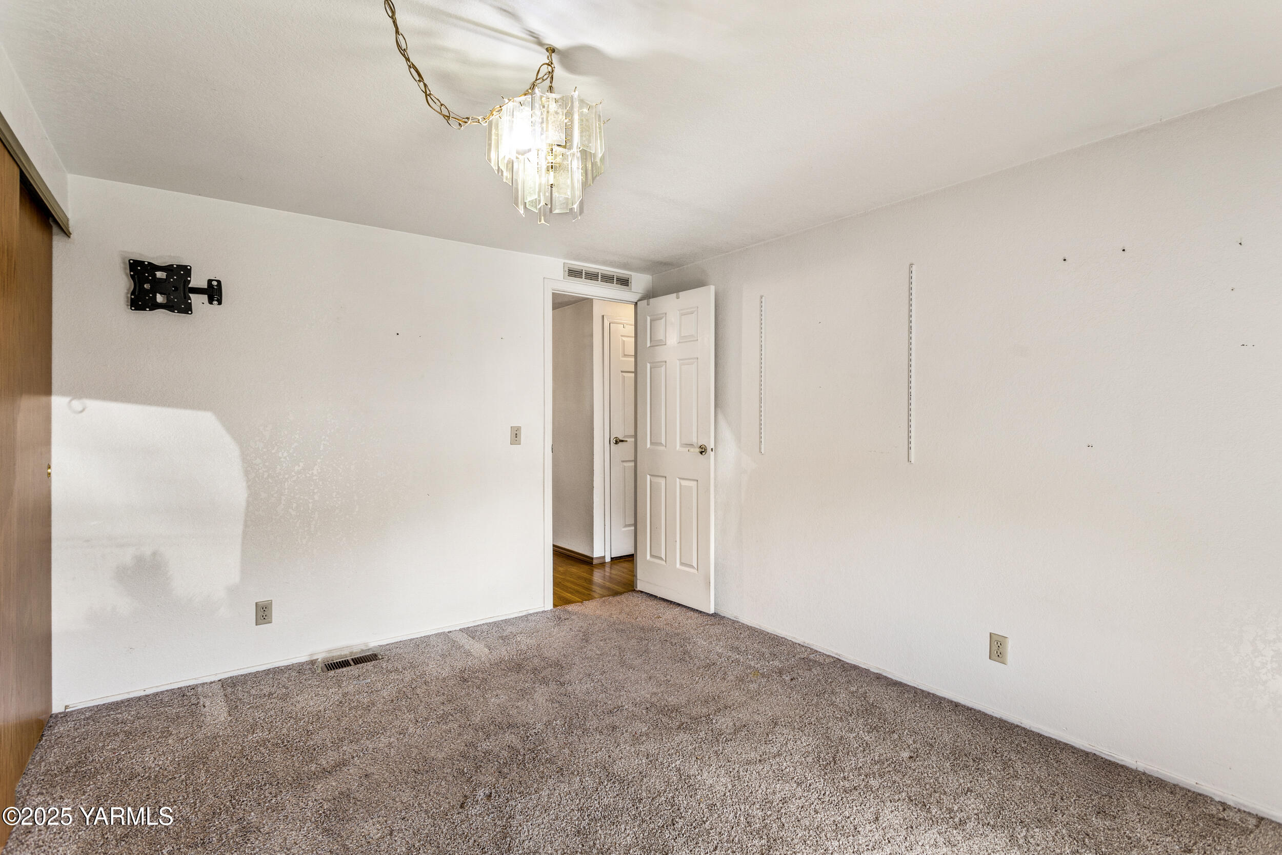 3701 Gun Club Road, Unit 64 Yakima, WA 98901 - Photo 18 of 30 wooden floor in an empty room