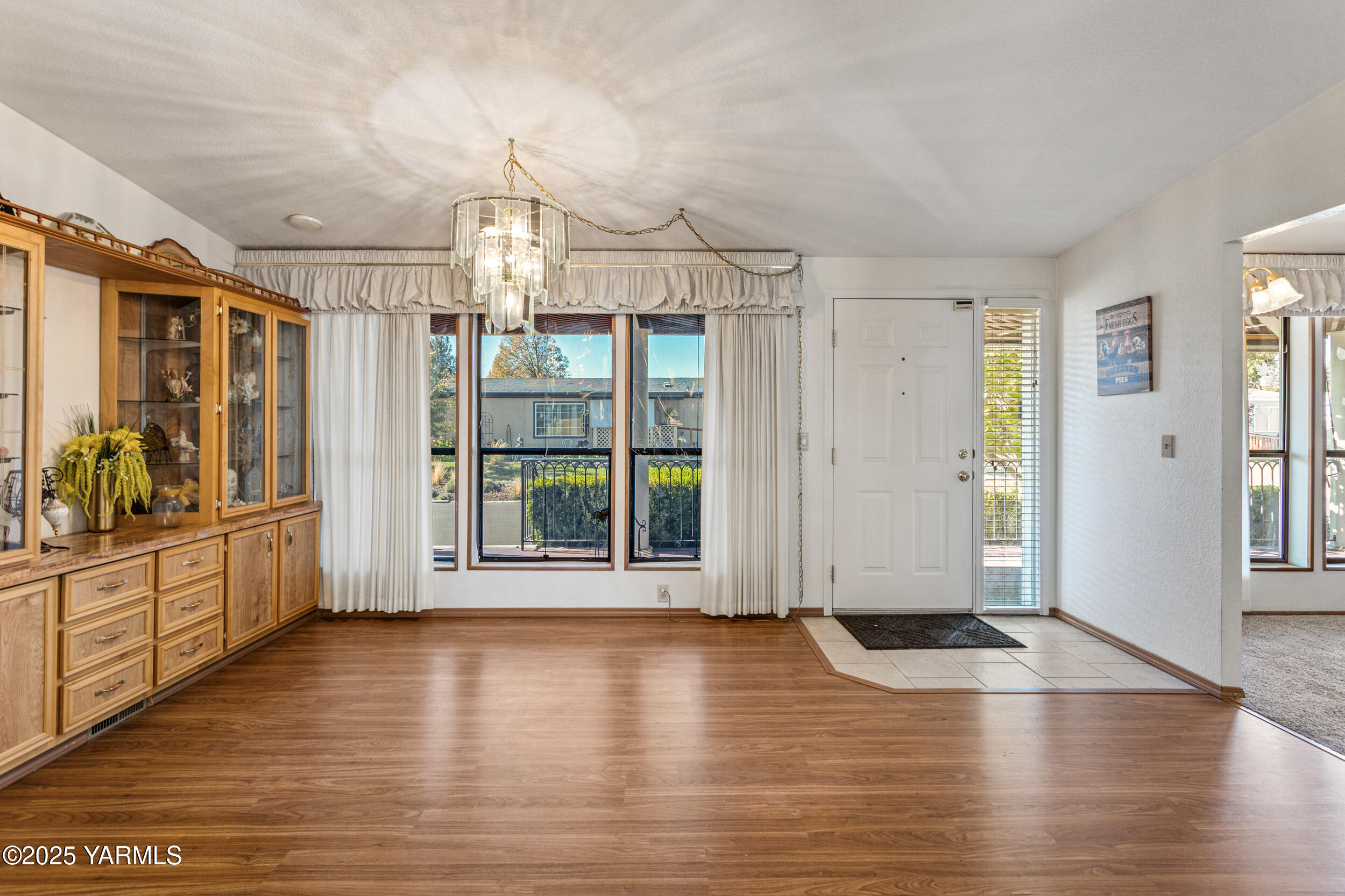 3701 Gun Club Road, Unit 64 Yakima, WA 98901 - Photo 4 of 30 a view of a interior of the house