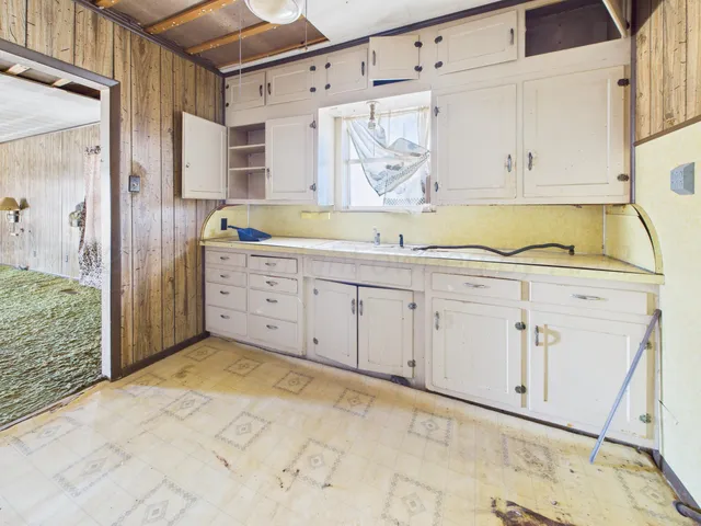 $35,000 | 1000 North Texas Street, Shamrock, TX 79079