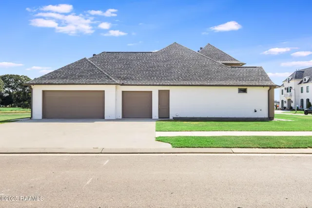 $930,000 | 601 Gunter Grass Court, Lafayette, LA 70508