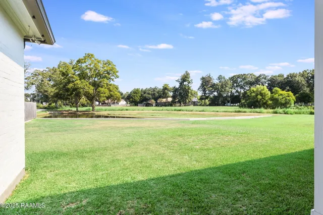 $930,000 | 601 Gunter Grass Court, Lafayette, LA 70508