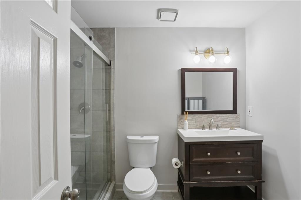 2901 Lenox Road Northeast, Unit 1005 Atlanta, GA 30324 - Photo 18 of 29 Gallery Image 18