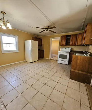$59,900 | 304 Shelby Street North, Shelbina, MO 63468