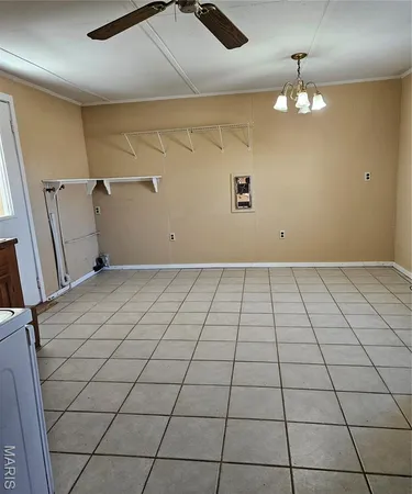 $59,900 | 304 Shelby Street North, Shelbina, MO 63468