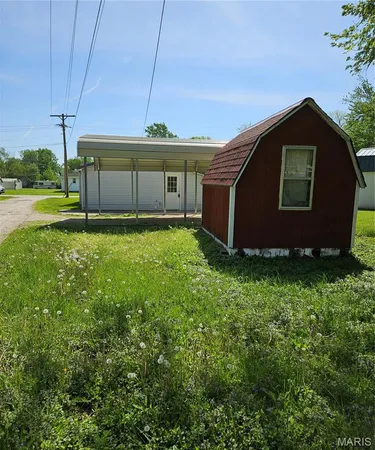 $54,900 | 304 Shelby Street North, Shelbina, MO 63468