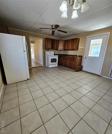 $59,900 | 304 Shelby Street North, Shelbina, MO 63468