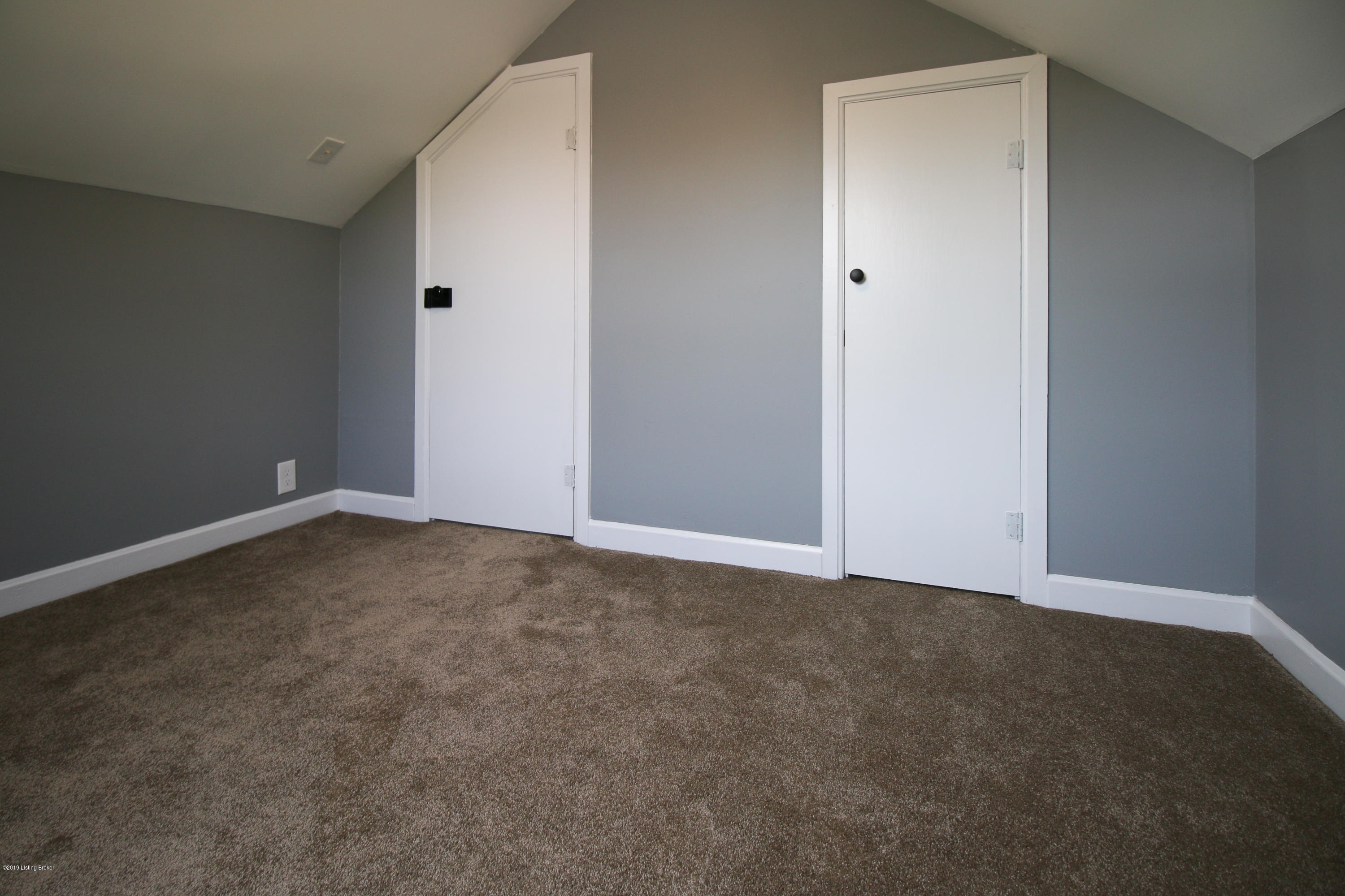 3003 Gudgel Road Louisville, KY 40211 - Photo 19 of 28 IMG_2176