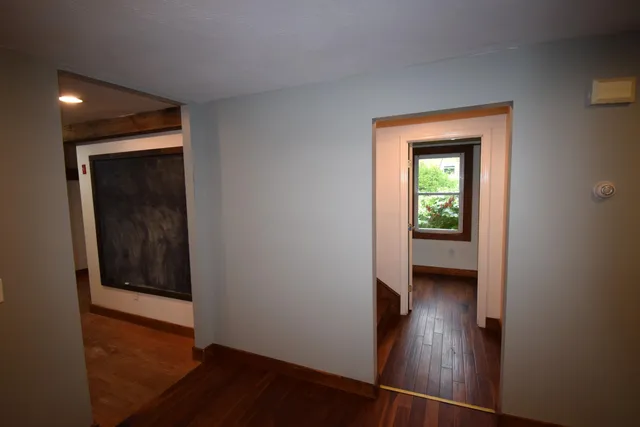 $2,300 | 12 River Road, Brentwood, NH 03833