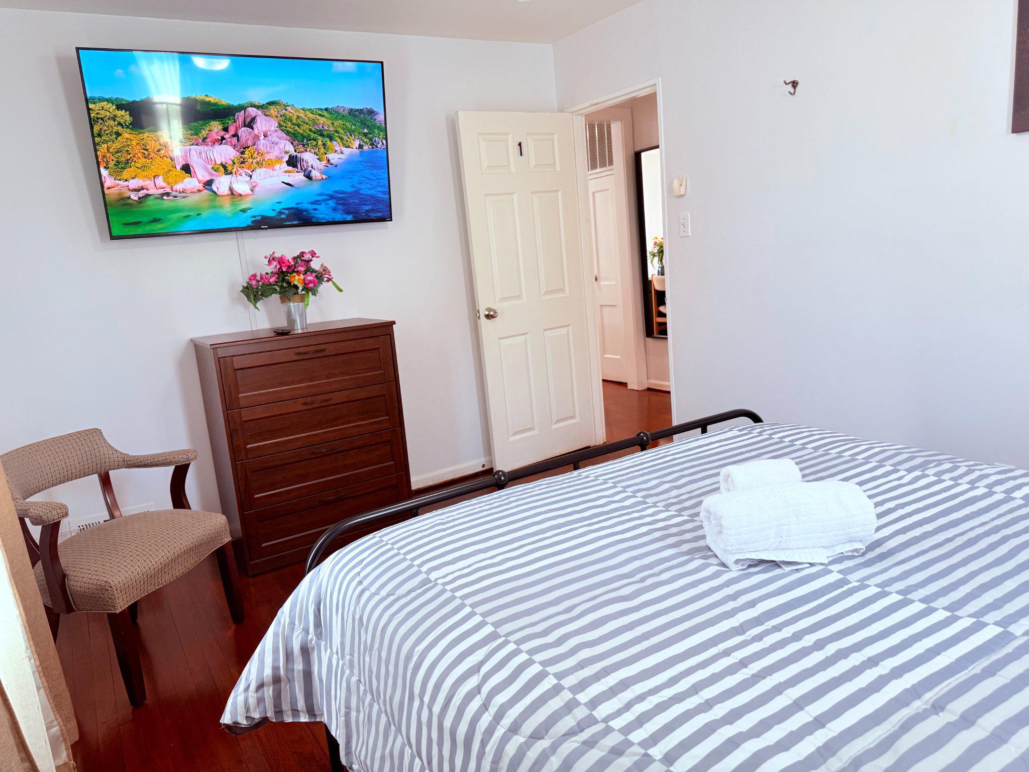 3320 Camden Street Silver Spring, MD 20902 - Photo 23 of 40 Master bedroom