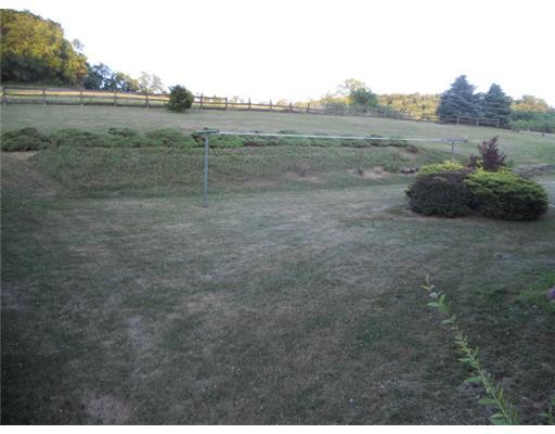 2714 South Bridge Road Washington, PA 15301 - Photo 17 of 18 Yard/Garden.