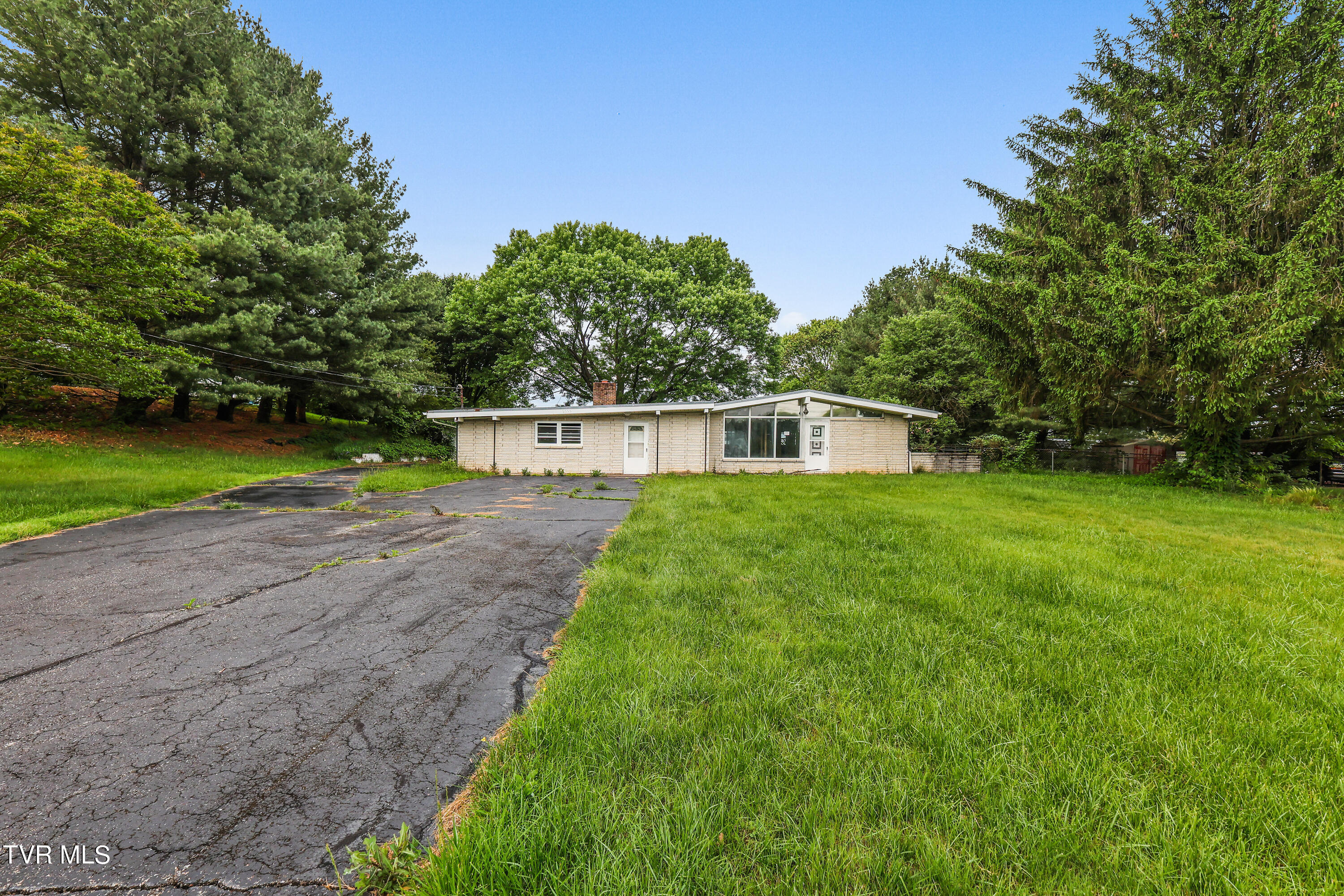 3600 Timberlake Road Johnson City, TN 37601 - Photo 6 of 62 3600 Timberlake