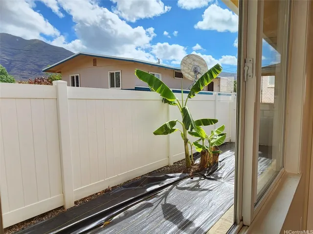 $2,000 | 97-120 Kahau Street, Unit A, Waianae, HI 96792