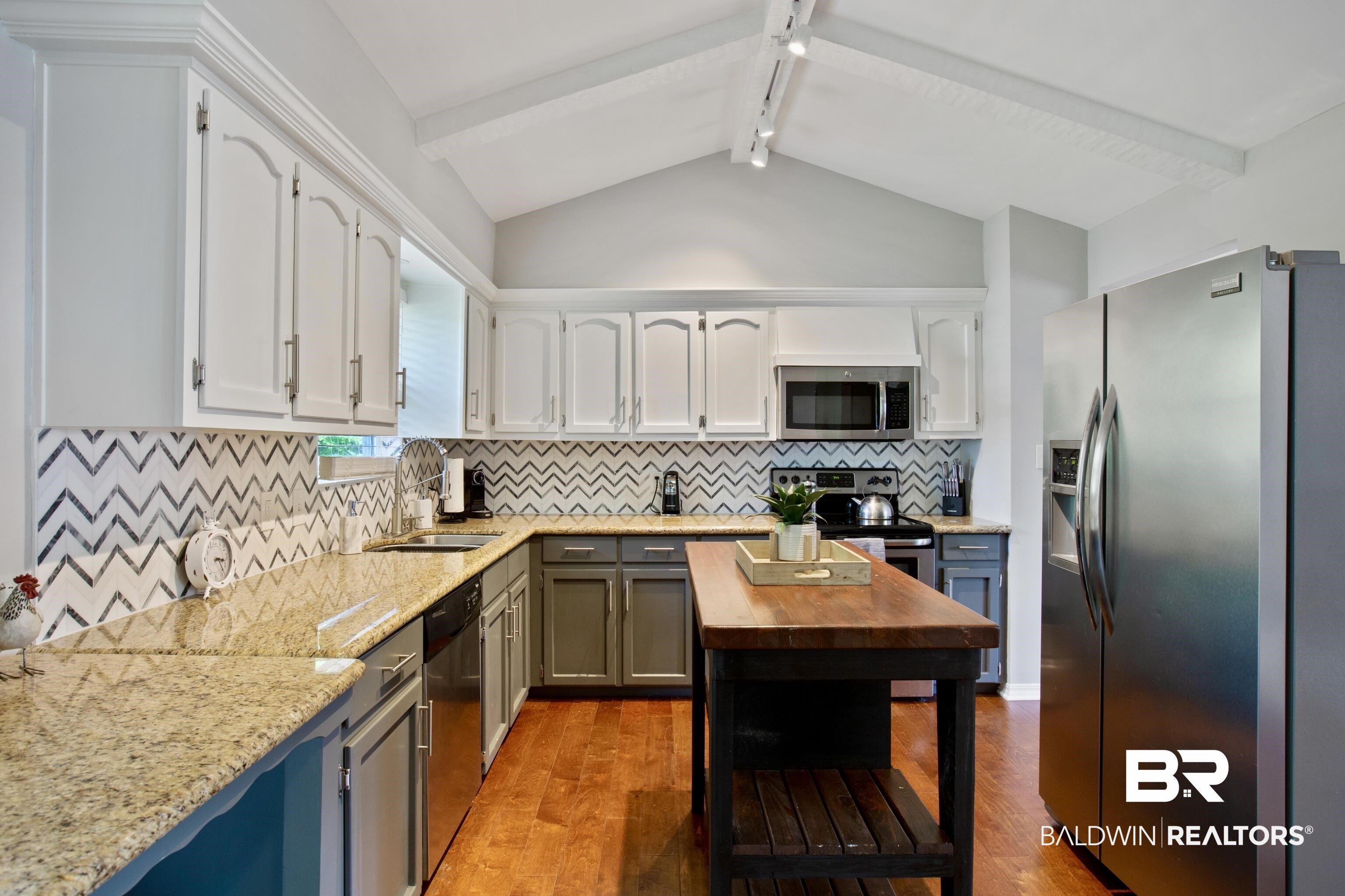 108 Ronforth Street Fairhope, AL 36532 - Photo 11 of 26