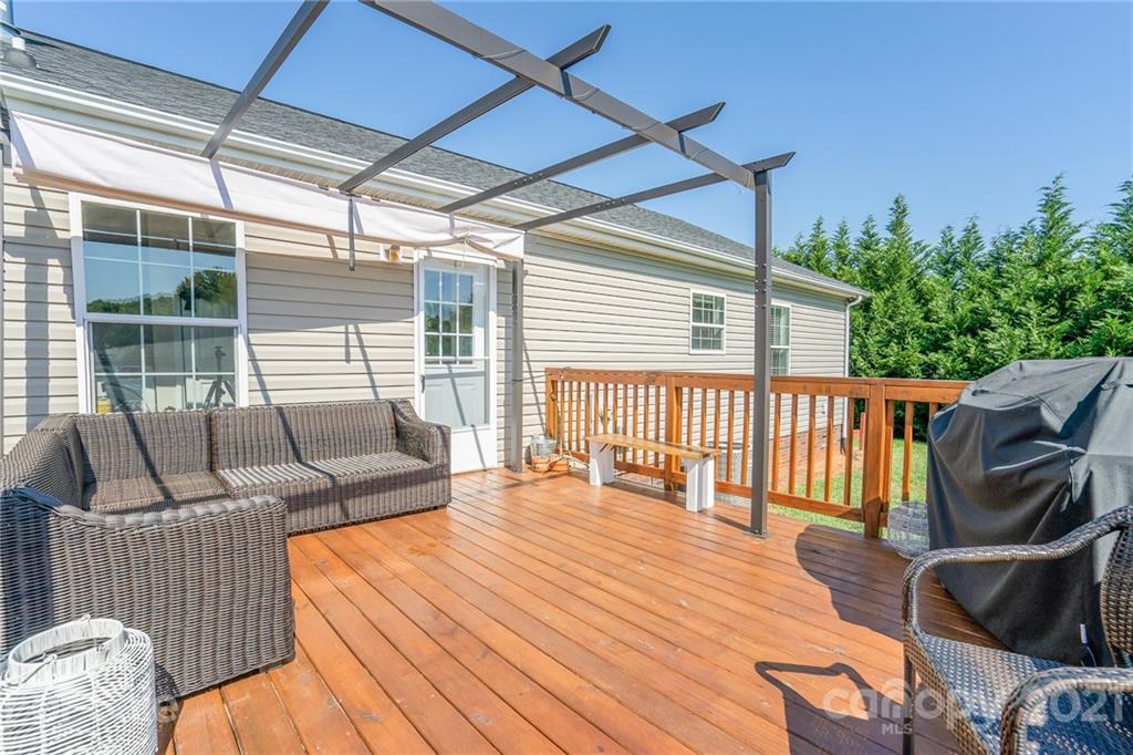 3782 Banoak Road Vale, NC 28168 - Photo 35 of 36 a balcony view with a couch