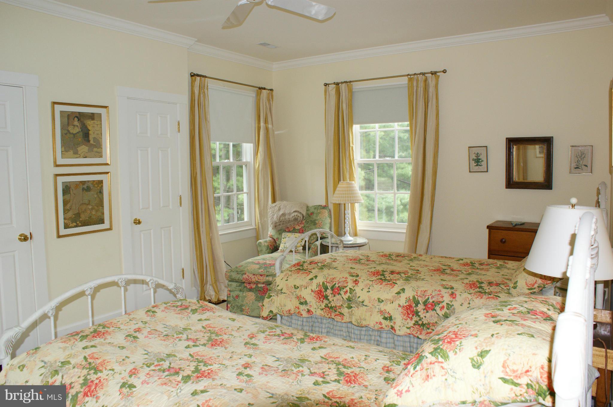 14280 Hume Road Hume, VA 22639 - Photo 13 of 23 Bedroom