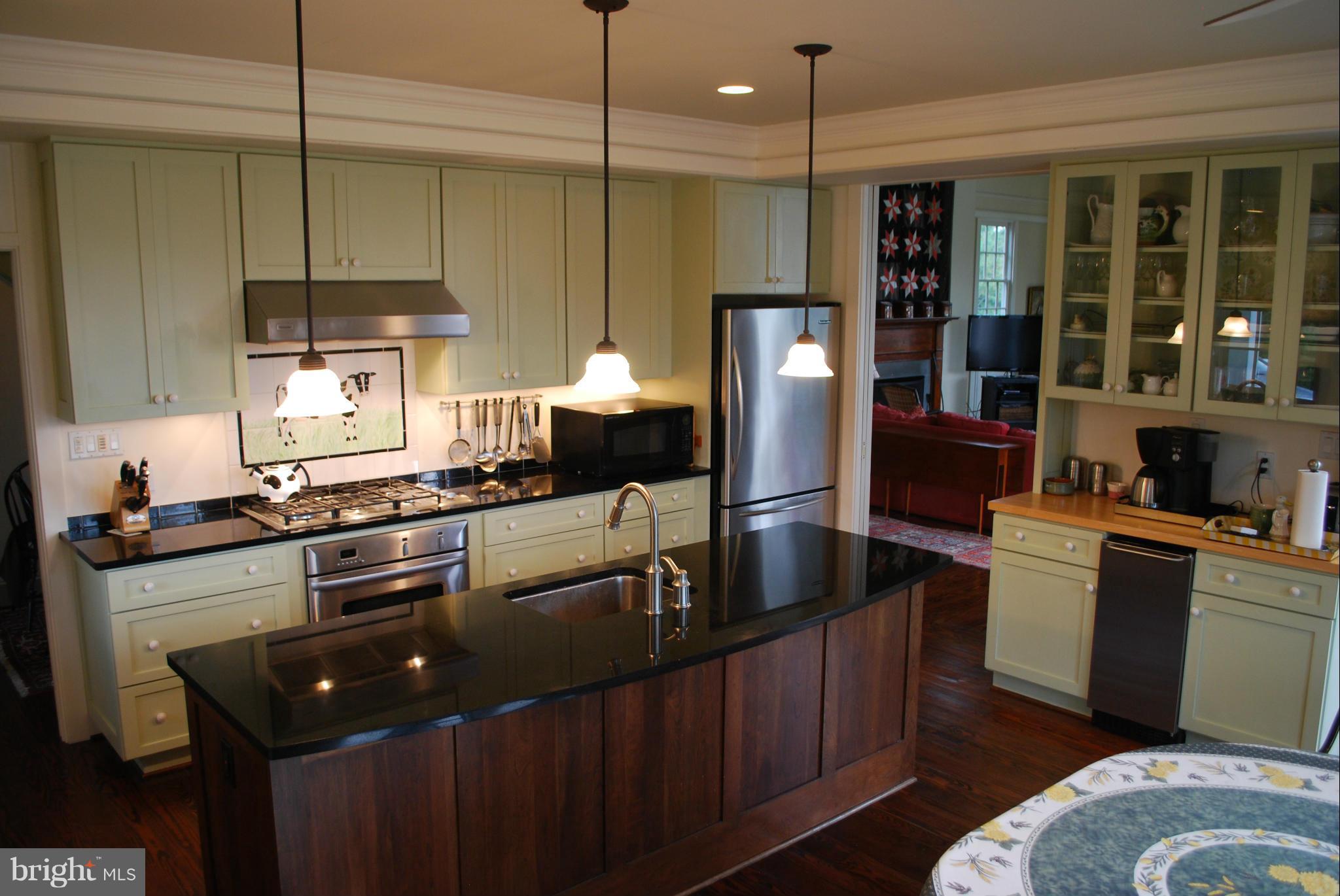14280 Hume Road Hume, VA 22639 - Photo 9 of 23 Kitchen