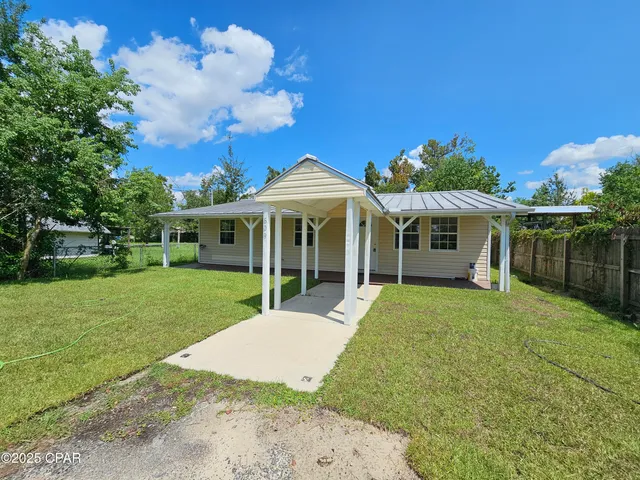 $1,800 | 609 Virginia Avenue, Lynn Haven, FL 32444