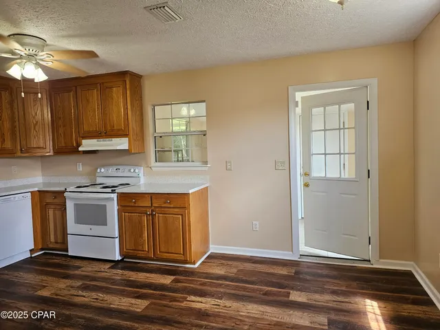 $1,800 | 609 Virginia Avenue, Lynn Haven, FL 32444