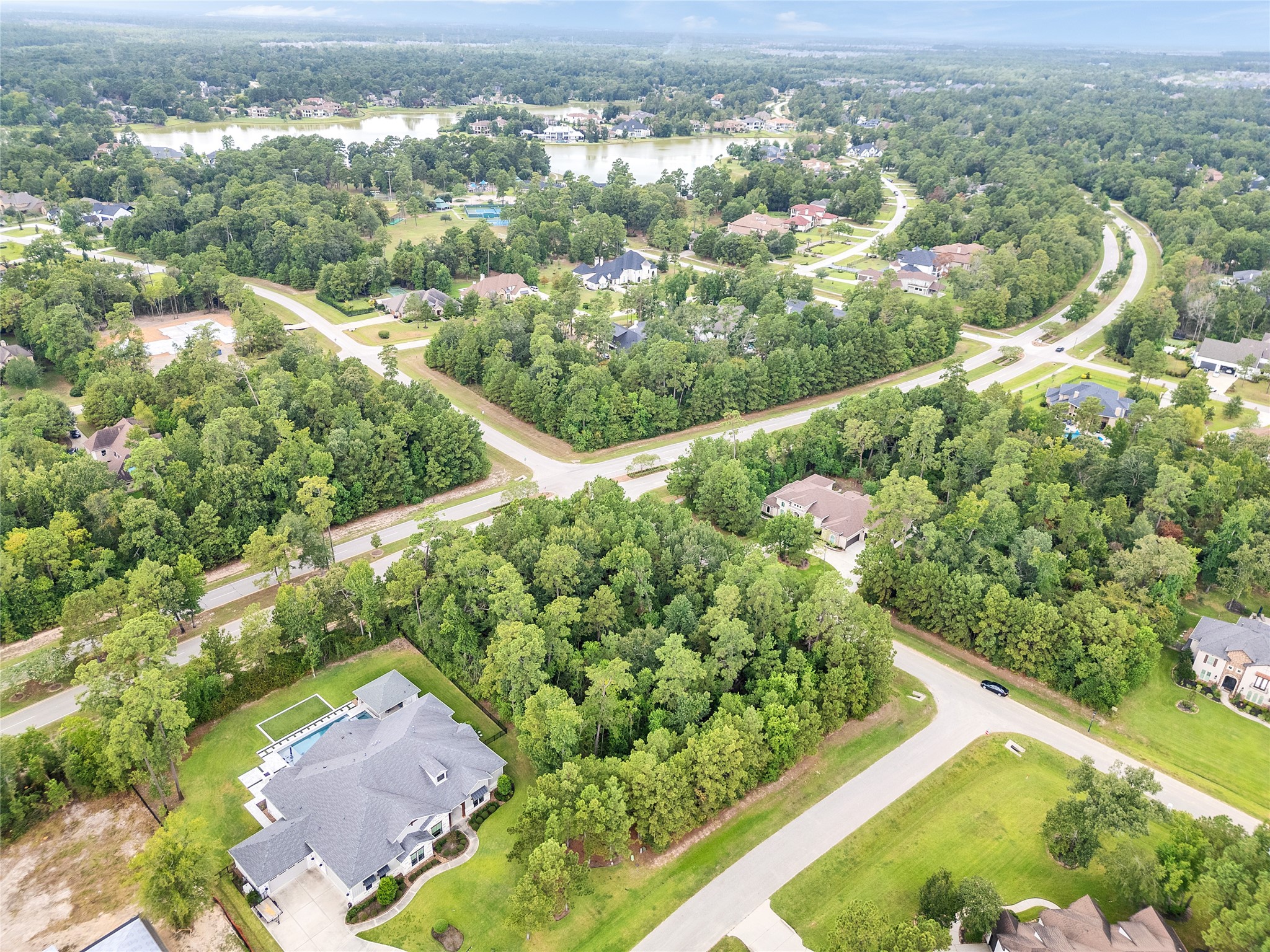 5802 Sunny Sky Place Spring, TX 77386 - Photo 4 of 28 an aerial view of a yard