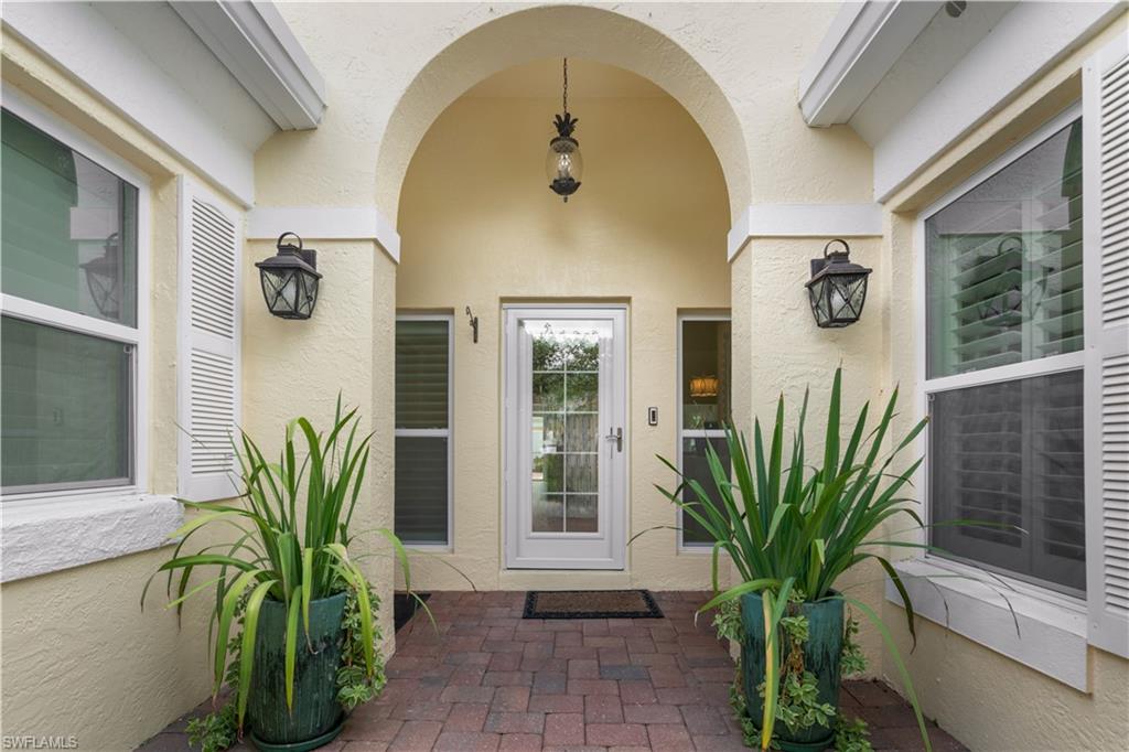 807 Rue Deville, Unit 2 11 Naples, FL 34108 - Photo 27 of 33 Gallery Image 27