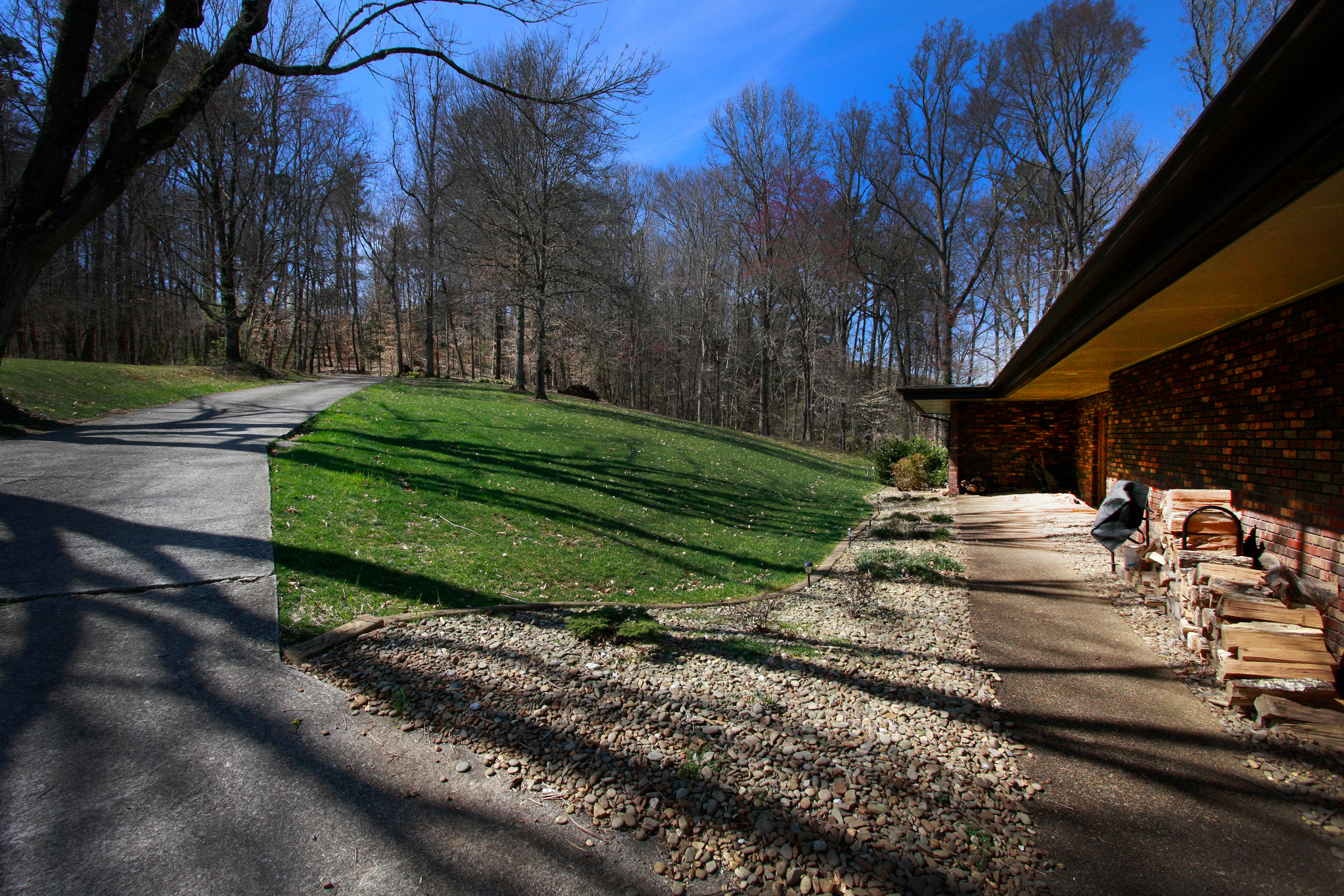 4308 Conger Road Louisville, TN 37777 - Photo 3 of 39 Front walkway