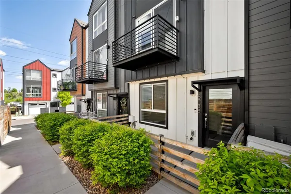 $465,000 | 5538 West 11th Place, Lakewood, CO 80214